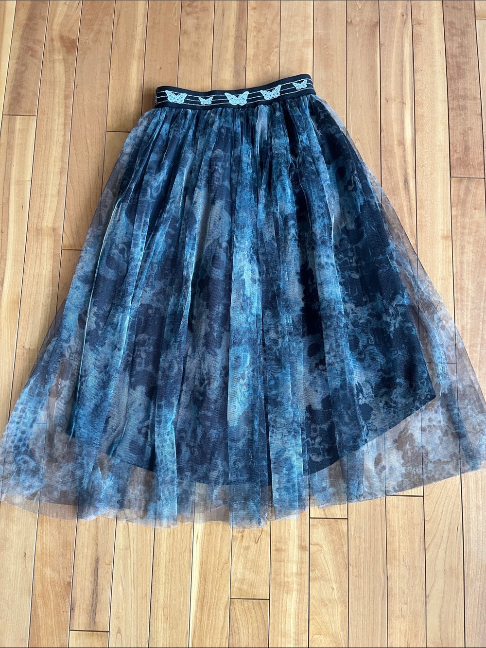 Mesh Tulle hi-Lo Skirt with Butterfly Waistband 8-10